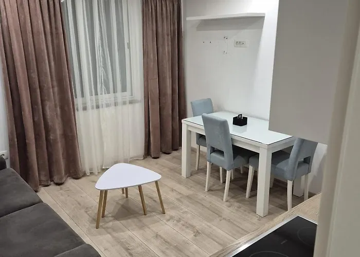 Apartamento Cozy Close To Centre Split