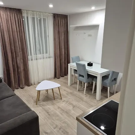 Apartment Cozy Close To Centre Split